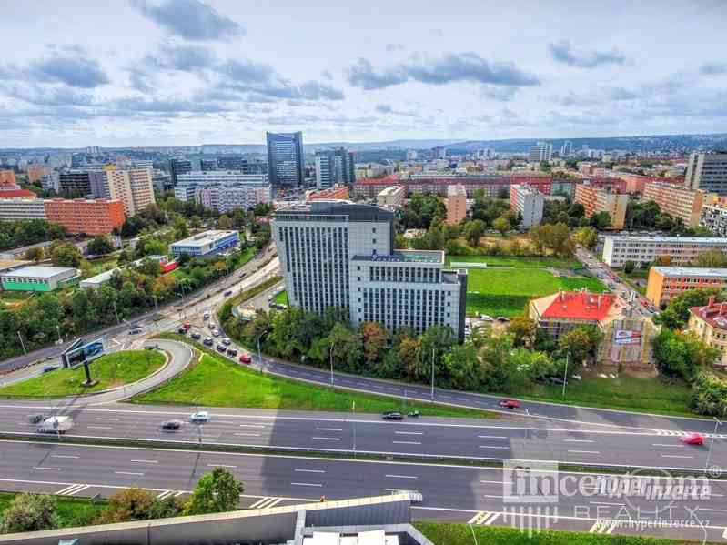 Pronájem kanceláře 490 m2 Vyskočilova, Praha Michle - foto 4