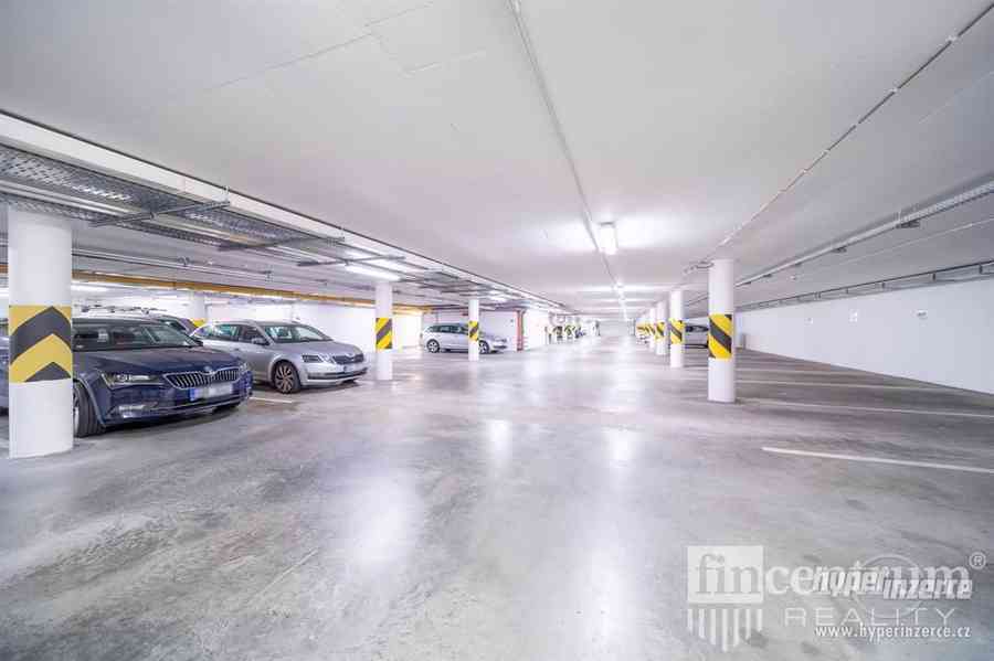 Pronájem kanceláře 490 m2 Vyskočilova, Praha Michle - foto 6