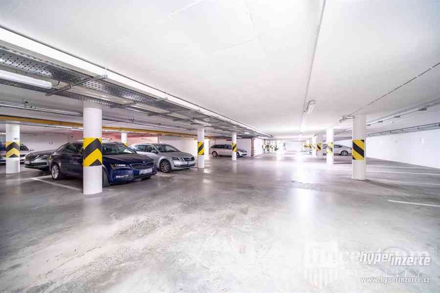 Pronájem kanceláře 490 m2 Vyskočilova, Praha Michle - foto 7