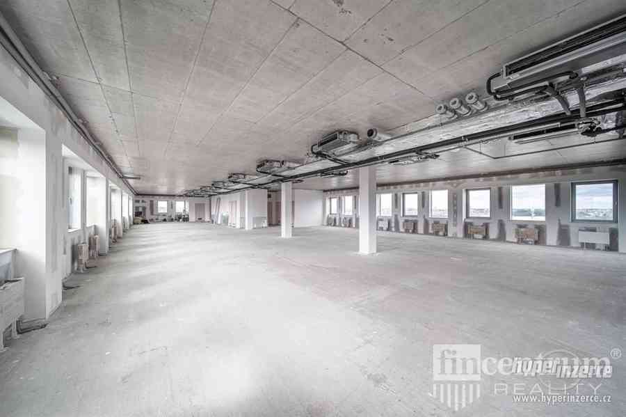 Pronájem kanceláře 490 m2 Vyskočilova, Praha Michle - foto 13