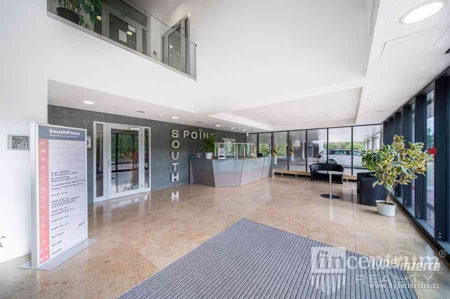 Pronájem kanceláře 490 m2 Vyskočilova, Praha Michle - foto 15