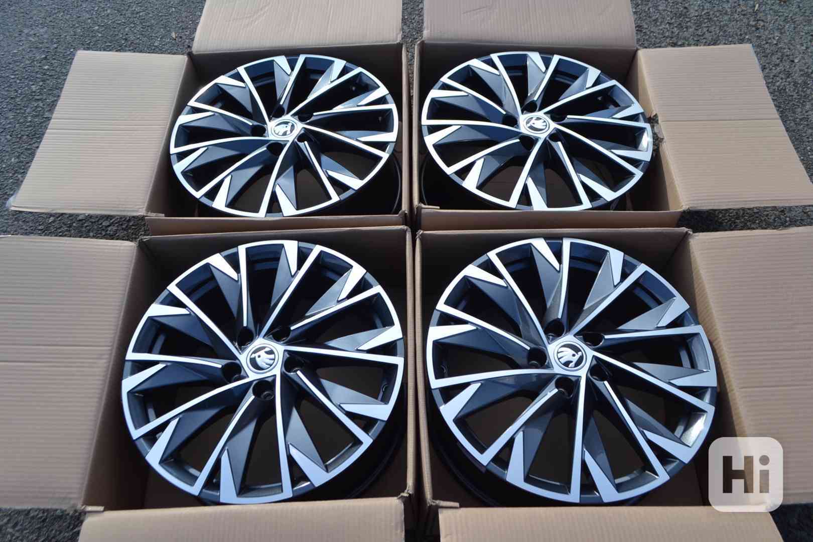 Škoda Karoq/Seat Ateca- NOVÉ 18 Alu disky 7Jx18 ET45, 5x112 - foto 1