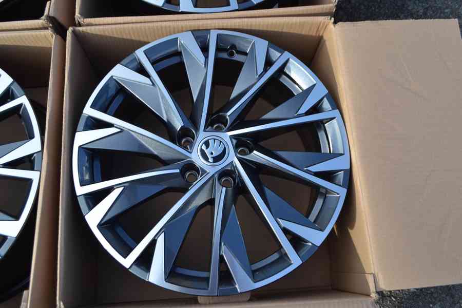 Škoda Karoq/Seat Ateca- NOVÉ 18 Alu disky 7Jx18 ET45, 5x112 - foto 17