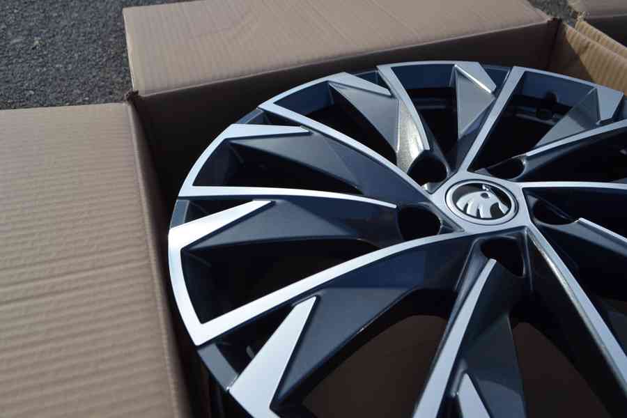 Škoda Karoq/Seat Ateca- NOVÉ 18 Alu disky 7Jx18 ET45, 5x112 - foto 22