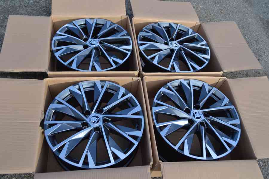 Škoda Karoq/Seat Ateca- NOVÉ 18 Alu disky 7Jx18 ET45, 5x112 - foto 16