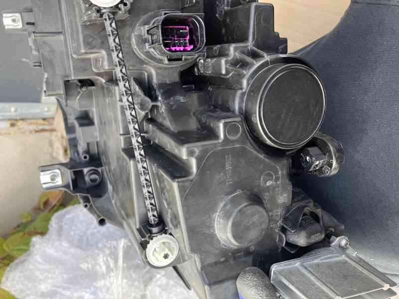 predni svetla svetlo seat ateca lift pravy levy FULL LED - foto 8
