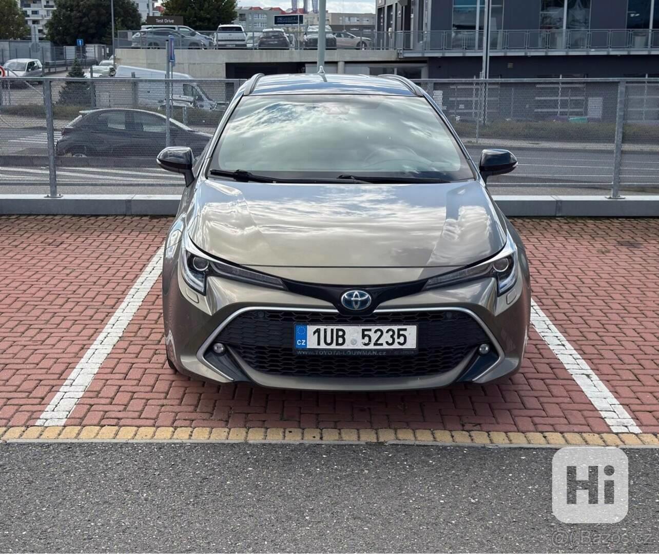 Toyota Corolla 1,8   Hybrid SELECTION - foto 1