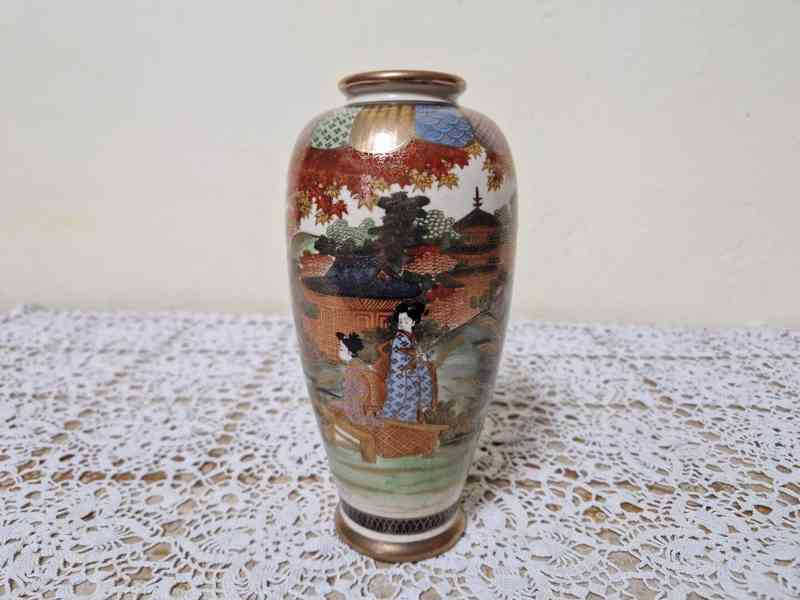 Bohatě zdobená zlacená Váza s Gejšami Satsuma Japonsko - foto 4
