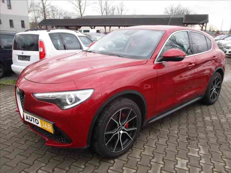 Alfa Romeo Stelvio 2,0 TBi 206KW MultiAir Q4 First Ed. - foto 2