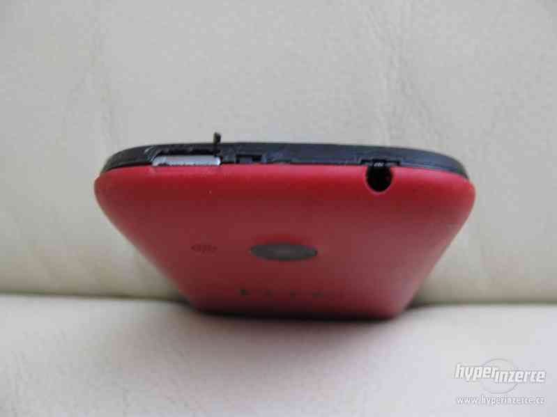 HTC DesireC - dotykový mobilní telefon - foto 4