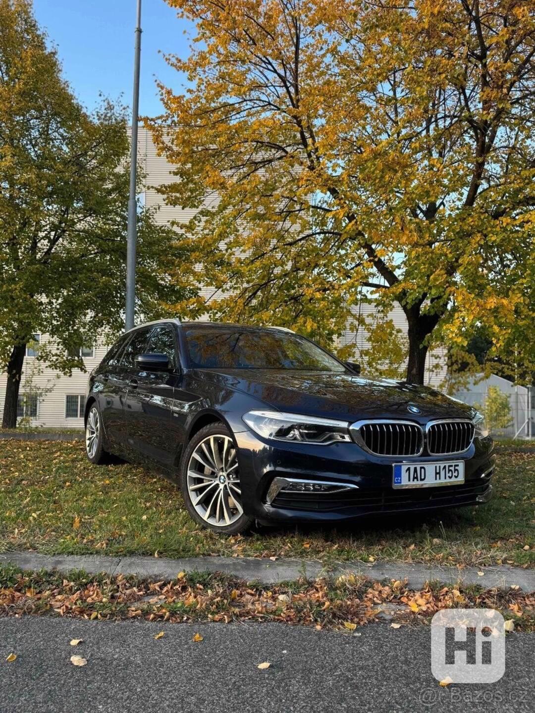 BMW Řada 5 3,0   Touring xDrive - foto 1