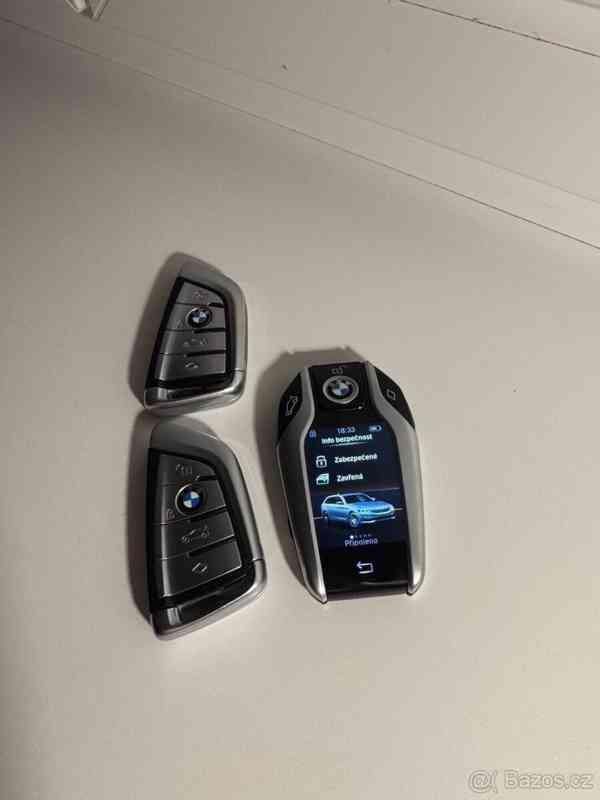 BMW Řada 5 3,0   Touring xDrive - foto 3