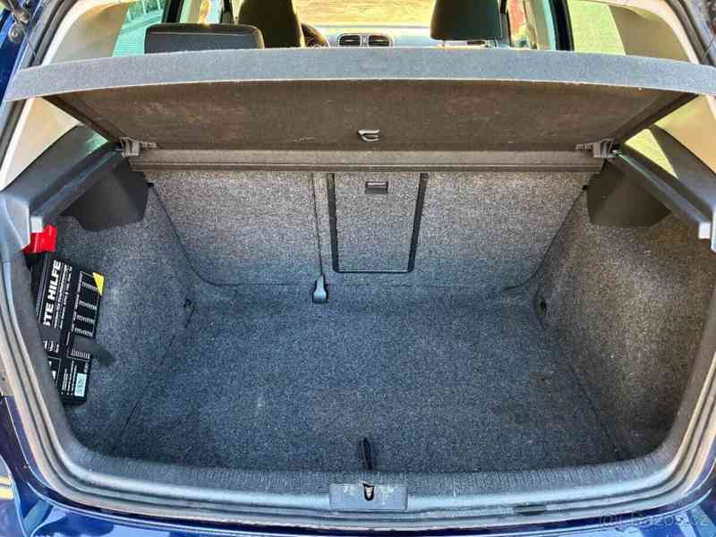 Volkswagen Golf 1,2   tsi STYLE rv.11/2011 výbava - foto 16