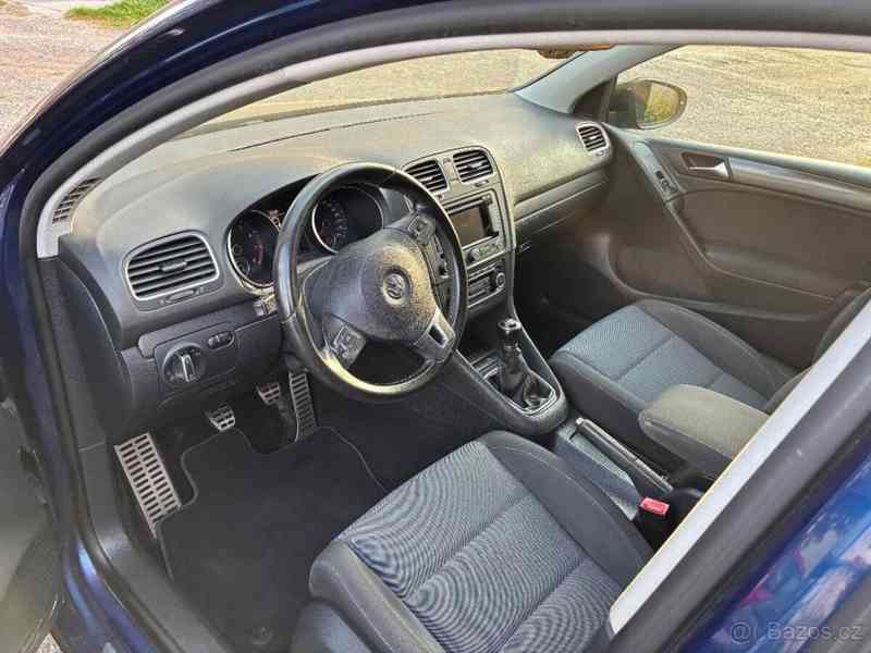 Volkswagen Golf 1,2   tsi STYLE rv.11/2011 výbava - foto 17