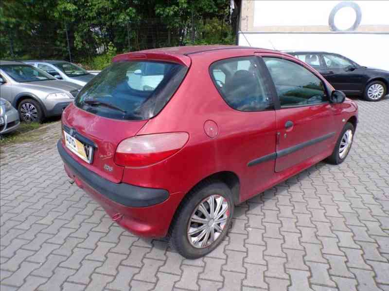 Peugeot 206 1,1 i - foto 4