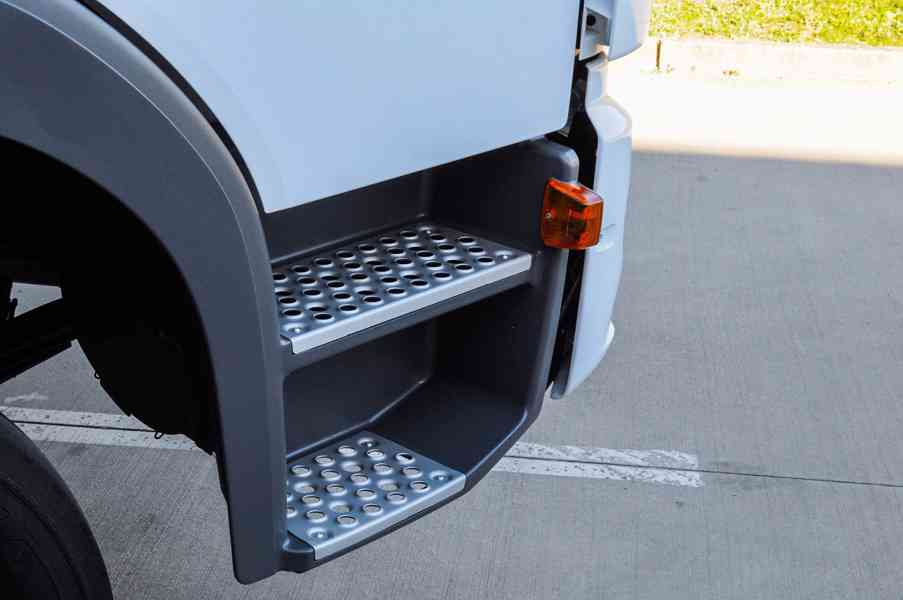 MERCEDES ATEGO 1222 TŘÍSTRANNÝ SKLÁPĚČ HYDRAULICKÁ RUKA EU5 - foto 8