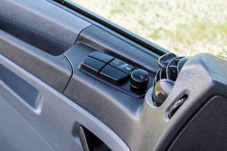 MERCEDES ATEGO 1222 TŘÍSTRANNÝ SKLÁPĚČ HYDRAULICKÁ RUKA EU5 - foto 48