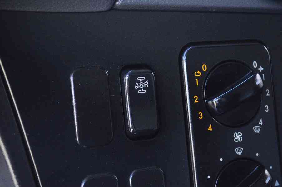 MERCEDES ATEGO 1222 TŘÍSTRANNÝ SKLÁPĚČ HYDRAULICKÁ RUKA EU5 - foto 56