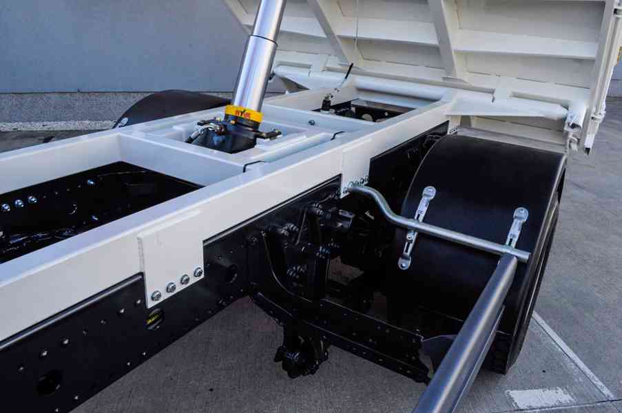 MERCEDES ATEGO 1222 TŘÍSTRANNÝ SKLÁPĚČ HYDRAULICKÁ RUKA EU5 - foto 80