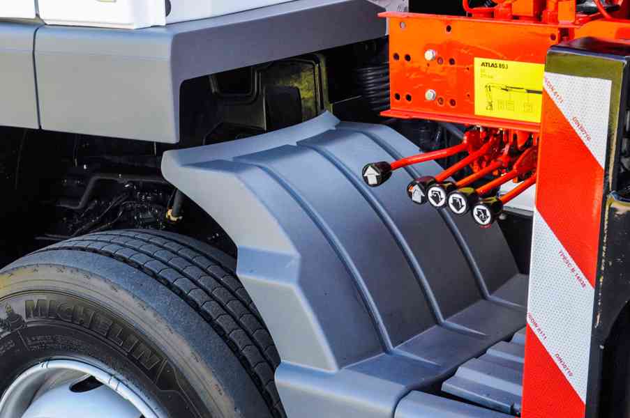 MERCEDES ATEGO 1222 TŘÍSTRANNÝ SKLÁPĚČ HYDRAULICKÁ RUKA EU5 - foto 26