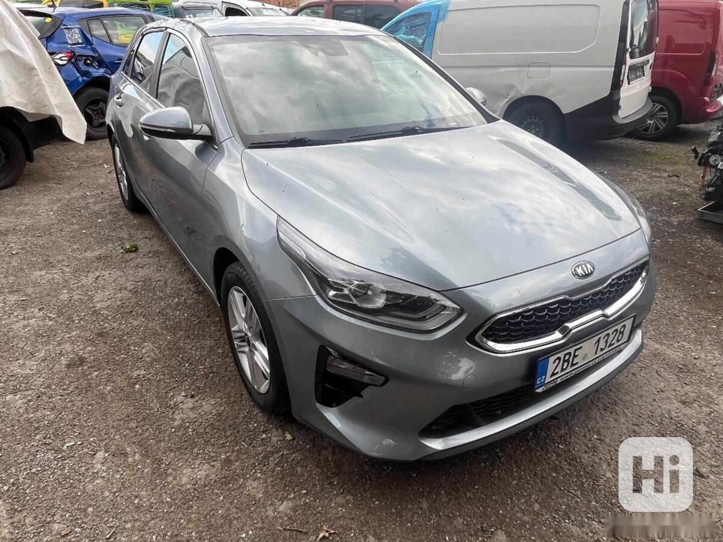 Kia Ceed 1.4 103kw rok 2019 km 78000 REZERVACE - foto 1