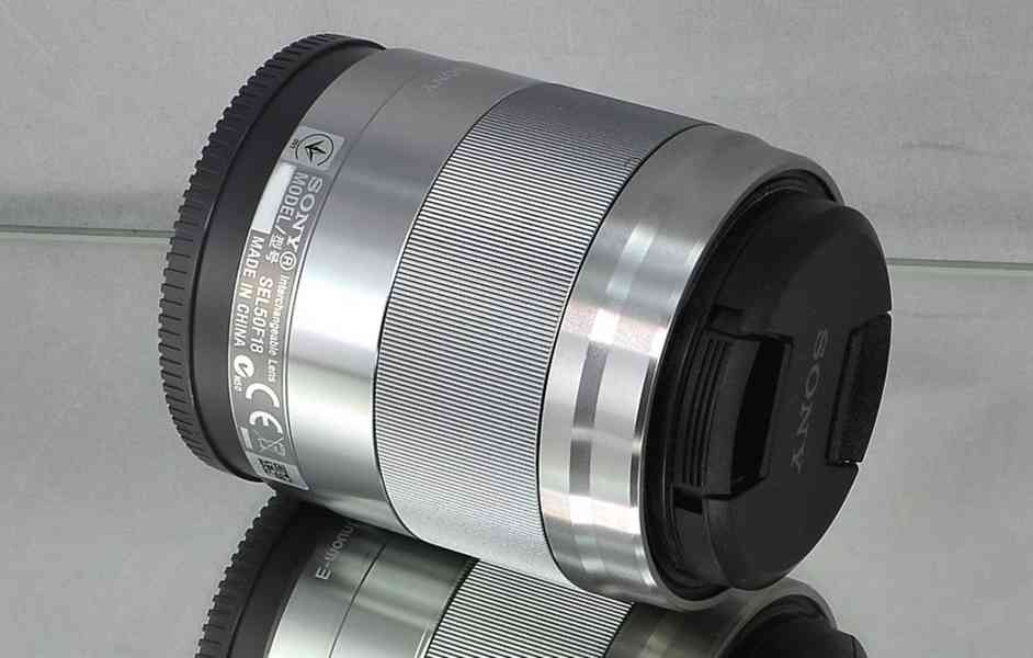 Sony E 50mm f/1,8 OSS **APS-C Pevný, 1:1.8 Objektiv*E mount* - foto 6