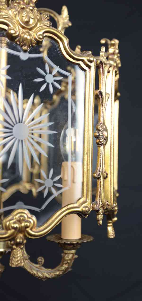 Luxusní mosazná lucerna se zdobenými skly - foto 6