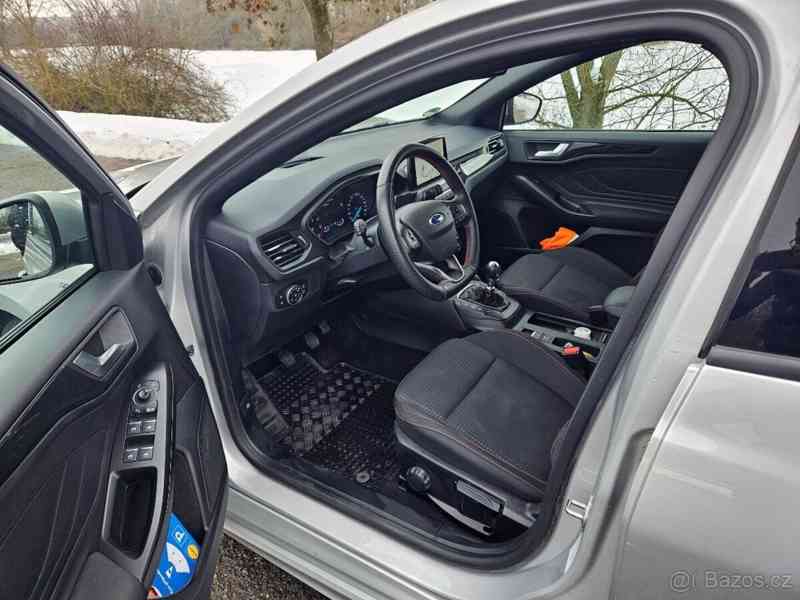Ford Focus 1,0   MK4 ST Line, r.v. 10/2021 - foto 14