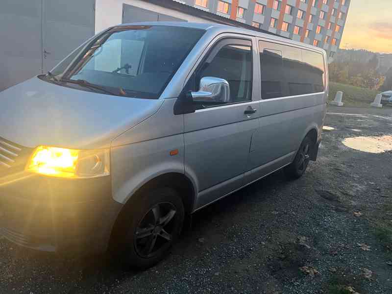 Volkswagen Transportér T5 1.9 - foto 5