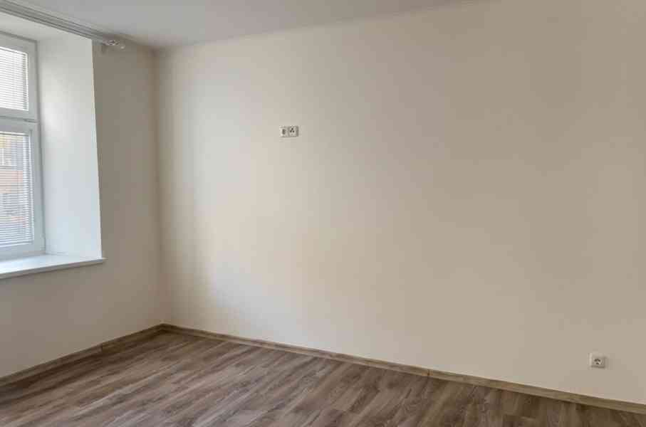 Pronájem nově zrekonstruovaného bytu 2+1 Krnov - BEZ PROVIZE - foto 8