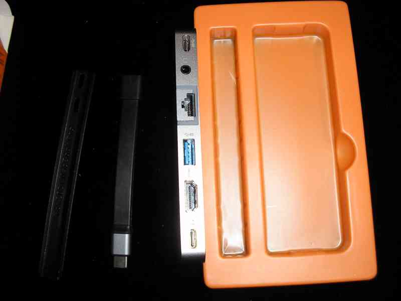 USB Hub HyperDrive DUO PRO 7-in-2 - foto 2