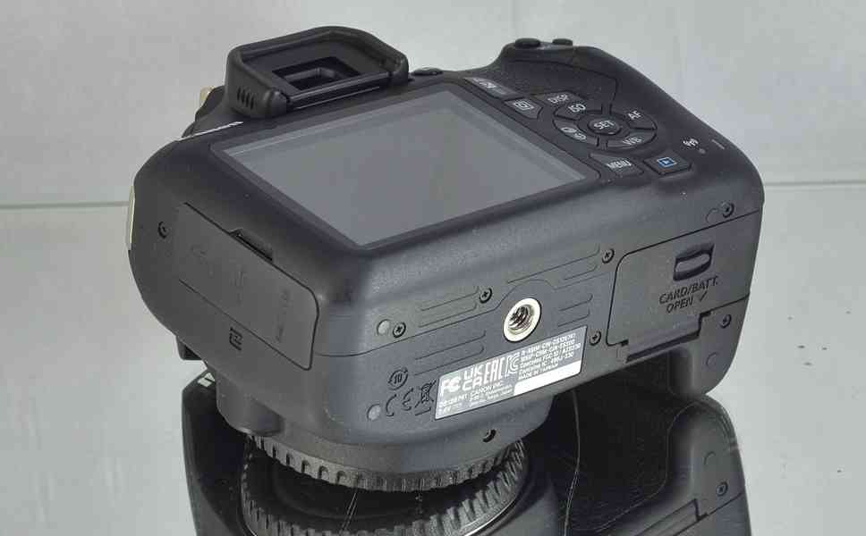 Canon EOS 2000D + Lens EFS 18-55mm  jen 1700 Exp. - foto 7