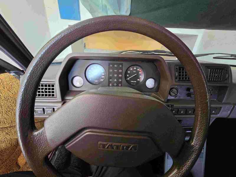 Tatra 613-4  r. v. 1993, V-8,  3500 cm3 - foto 7