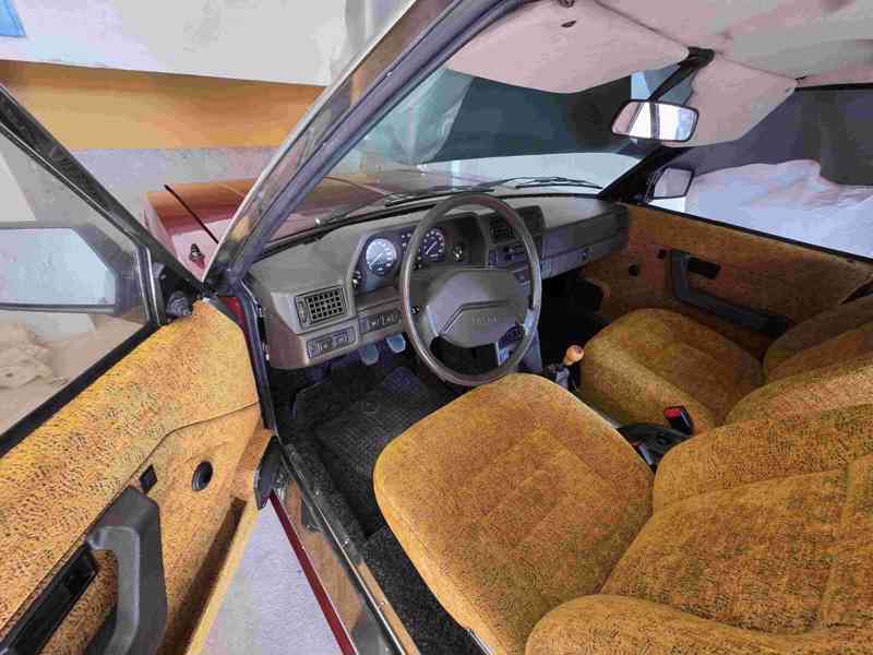 Tatra 613-4  r. v. 1993, V-8,  3500 cm3 - foto 6