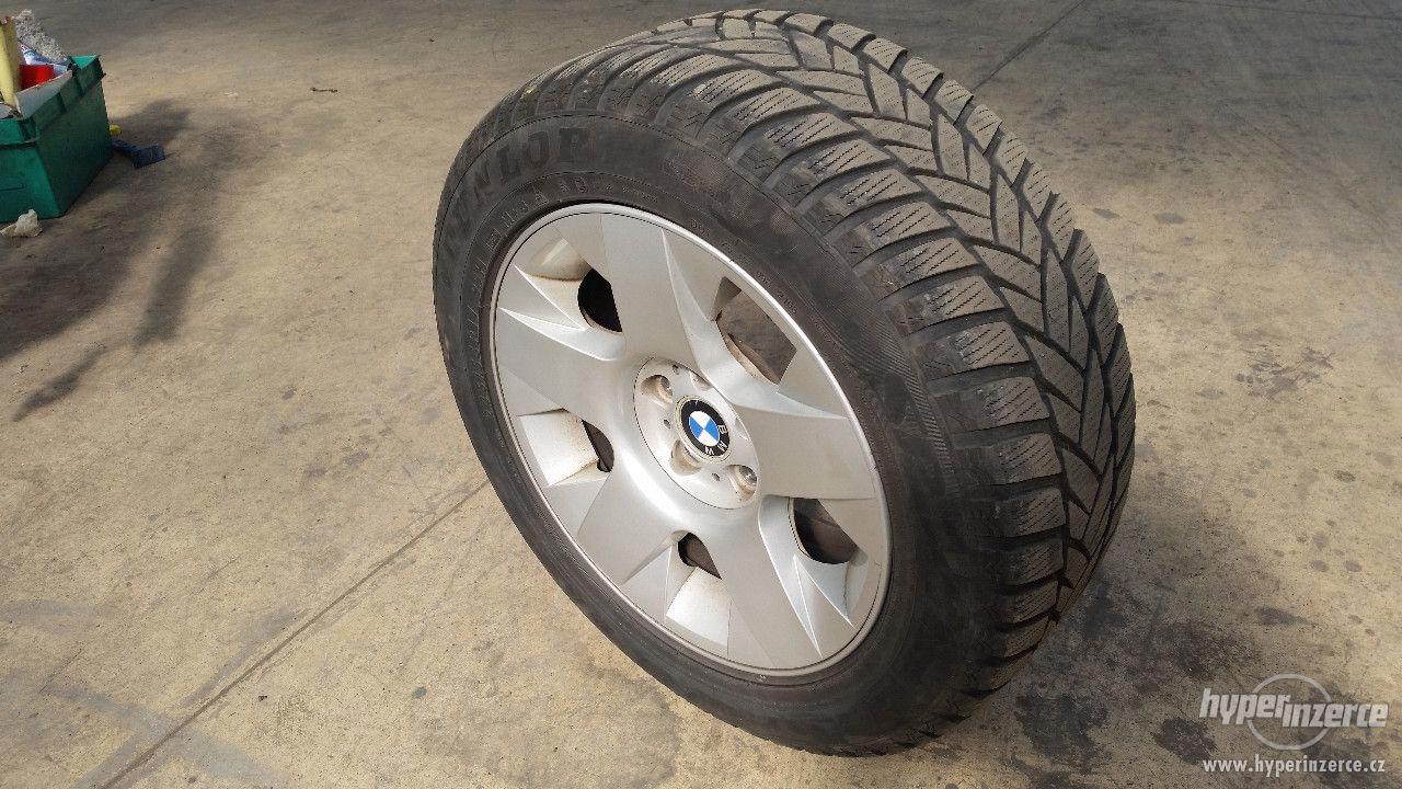 Zimní pneu na orig. BMW zimních alu discích - foto 1