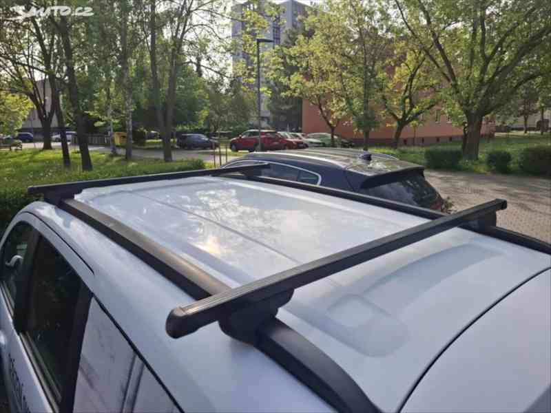 Dacia Lodgy 1,2   TCe - servisováno - foto 9