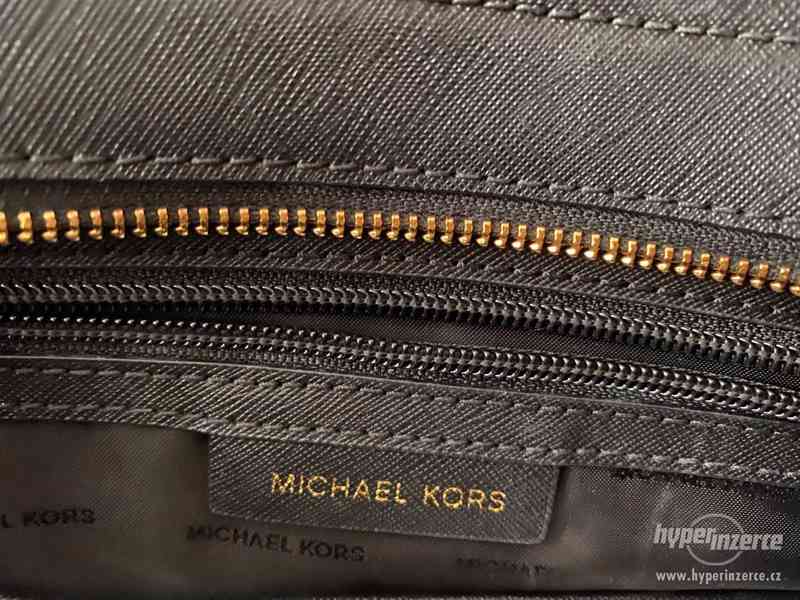 Kabelka Michael Kors - foto 8