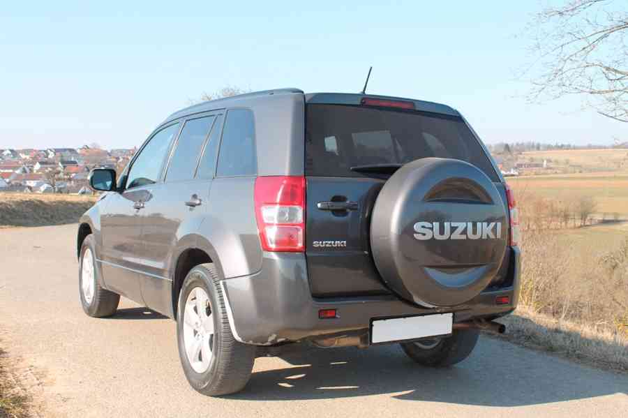 Suzuki Grand Vitara 2.4 Comfort benzín 124kw - foto 6