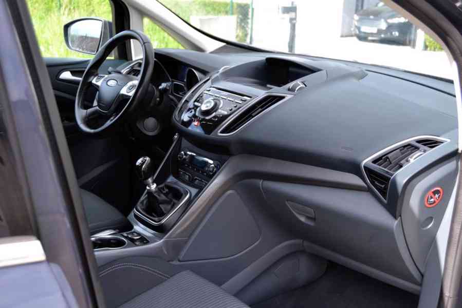 Ford C-Max 2.0 TDCI 103kW Titanium - foto 14