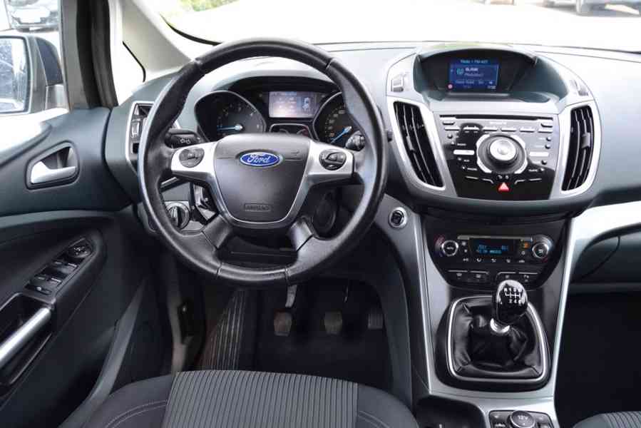 Ford C-Max 2.0 TDCI 103kW Titanium - foto 6