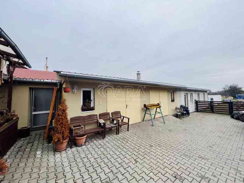 Prodej rodinného domu v Kudlovicích se zahradou a garážemi, 3241 m2 - foto 14