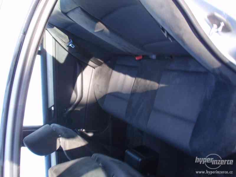 Bmw 330d - foto 12