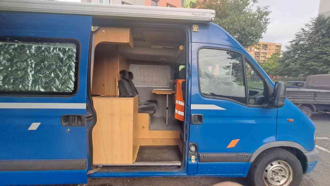 Prodám obytnou dodávku Renault Master - foto 14