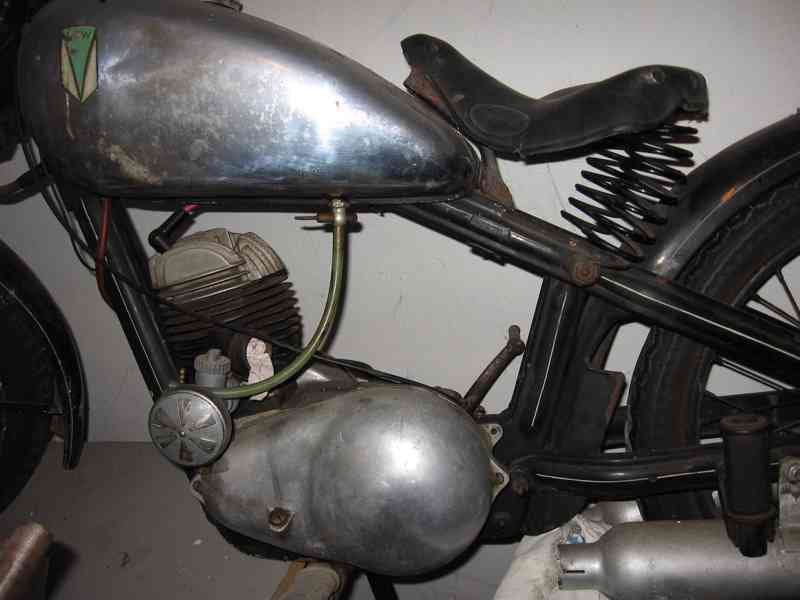 motorky DKW A ,rozložena jawa - foto 2