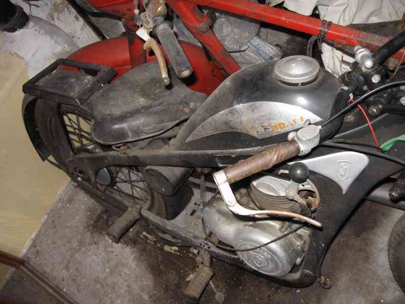 motorky DKW A ,rozložena jawa - foto 5