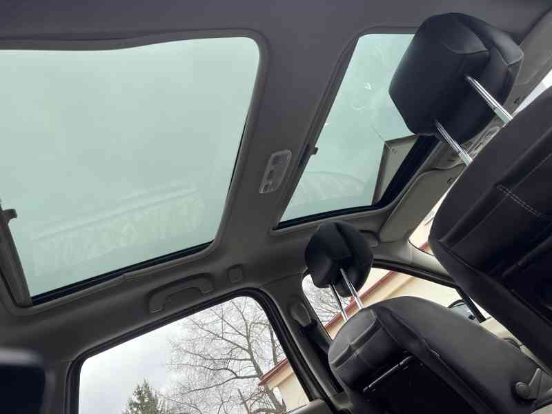 Renault Megane Scenic 1.6 dCi 96kW 2012 TOP STAV - foto 17