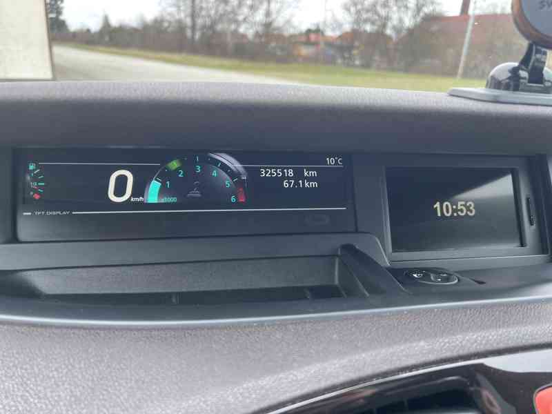 Renault Megane Scenic 1.6 dCi 96kW 2012 TOP STAV - foto 20