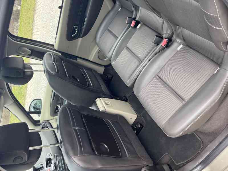 Renault Megane Scenic 1.6 dCi 96kW 2012 TOP STAV - foto 15