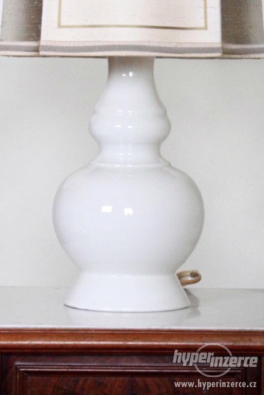 Porcelánová lampička s látkovým stínidlem - foto 2