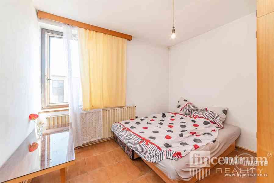 Prodej rodinného domu 220 m2 Antonína Dvořáka, Dačice Dačice V - foto 7